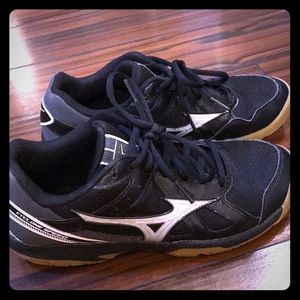 black volleyball shoes